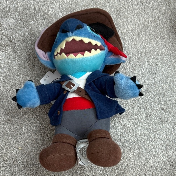 Disney Other - Disney Stitch Pirates of the Caribbean Disney Parks  rare NWT